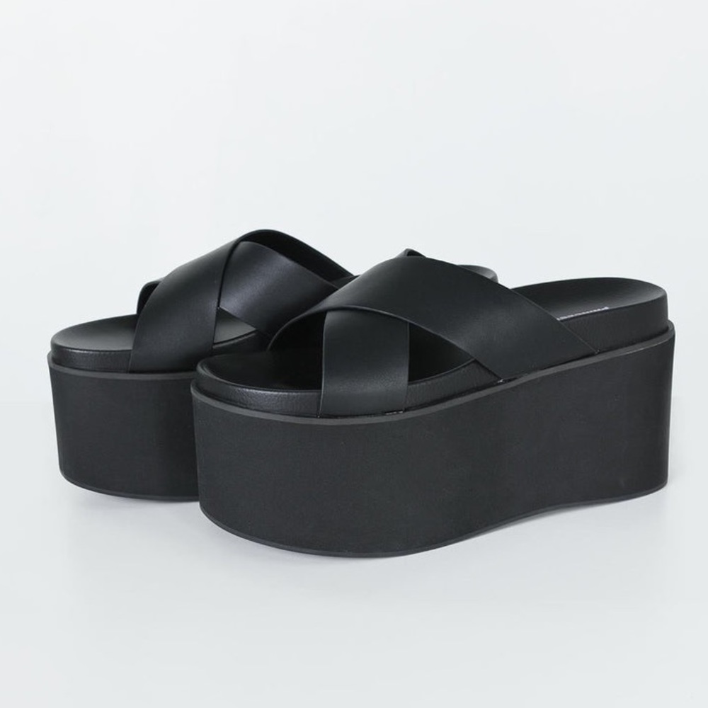 Princess Polly Stockholm Platform Crossover Sandals Black